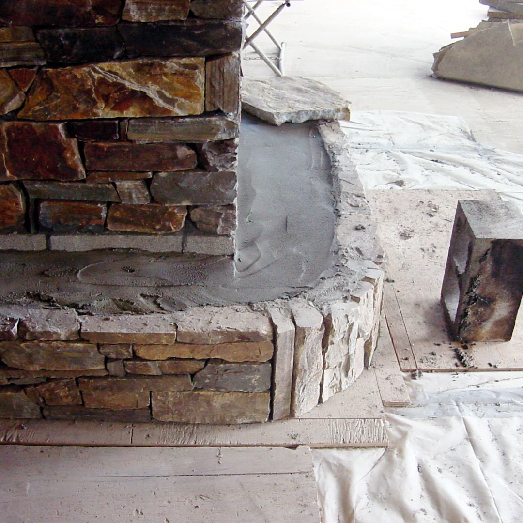 Building masonry fireplace by smoky sweeper 
